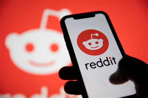 u/spez|Reddit CEO doubles down on attack on Apollo developer in .